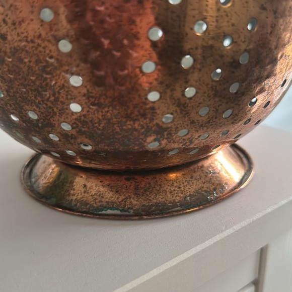 Copper Toned Metal Kitchen Colander - Picture 6 of 11